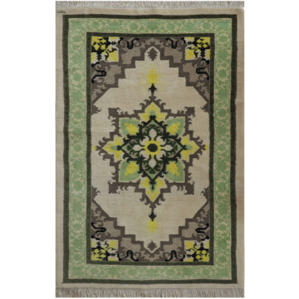 Luxurious 3.5m Hand-Knotted Harris Wool Rug - Modern Map Design