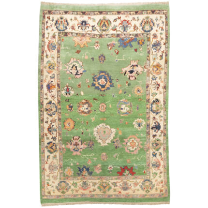 Luxurious Kashmar Green Wool Rug - Handwoven 9m Carpet