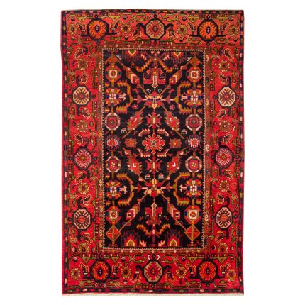 Luxurious Nahavand Hand-Knotted Rug - 2.78 m2 of Natural Elegance